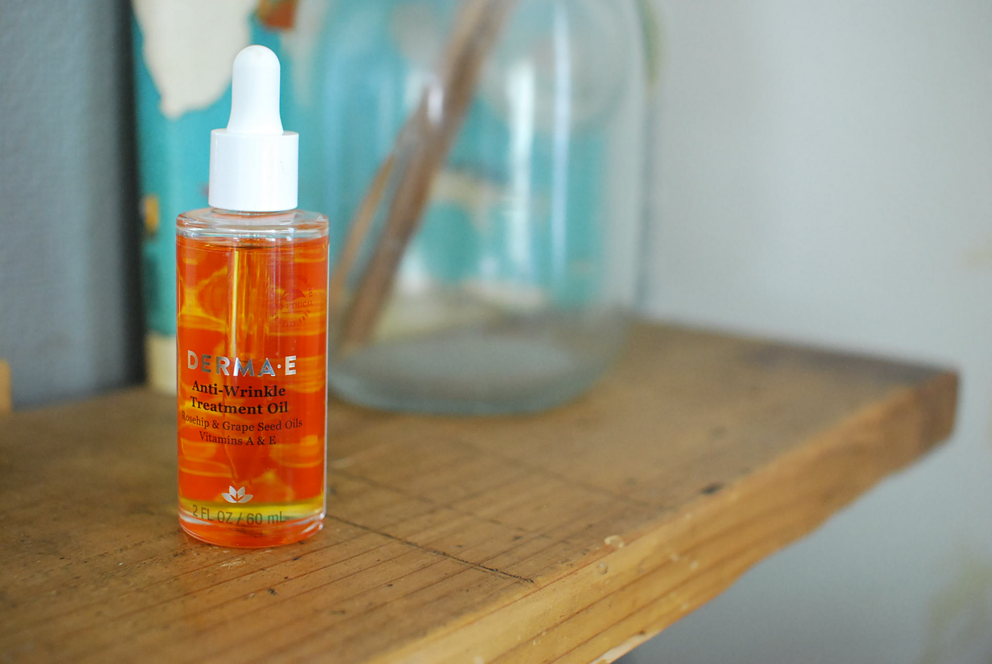DERMA・E アンチリンクルトリートメントオイルの小瓶の画像