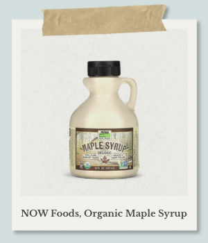 NOW Foods オーガニックメープルシロップのボトルをポラロイド風の写真で紹介。iHerbで購入可能なグレードA、濃い色・豊かな味のピュアメープルシロップ。